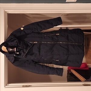 Winter puffer. Waterproof Vince Camuto size medium. Gently worn.